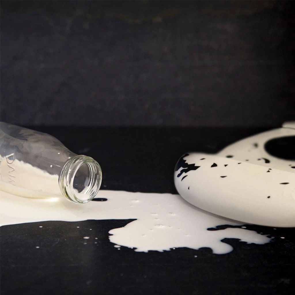 Kushies Silicatch Bib - Spilt Milk 3 Kushies Silicatch Bib - Spilt Milk - Image 3