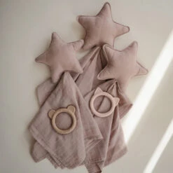 Mushie Star Lovey Blanket -Motherswork Store 1 c67c3254 ce2a 4455 b48d 13dc46bf959a
