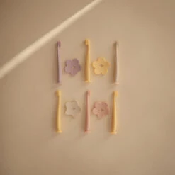 Mushie Flower Training Toothbrush -Motherswork Store 1 e888ed79 91d1 414e a7ea fb5c15ba8385