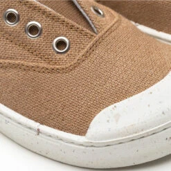 Tip Toey Joey Spice Green - Natural Organic Canvas -Motherswork Store 4 ff22b4ba e72e 4520 a63c 802e24135e0e