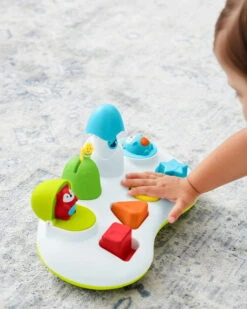 Skip Hop Explore & More Pop-Up Toy -Motherswork Store SH9M807910 3 900x e7bee2f3 cdd5 48dd a59b 3a339345b350