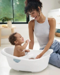 Skip Hop Wave 4-in-1 Bath -Motherswork Store SH H24 WaveTub 1223 E 900x 4102776c c43e 41ed 8c52 3fb564f7d07c