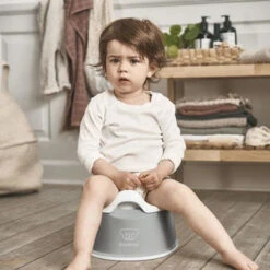 Babybjorn Smart Potty -Motherswork Store babybjorn smart potty grey white 051225 002